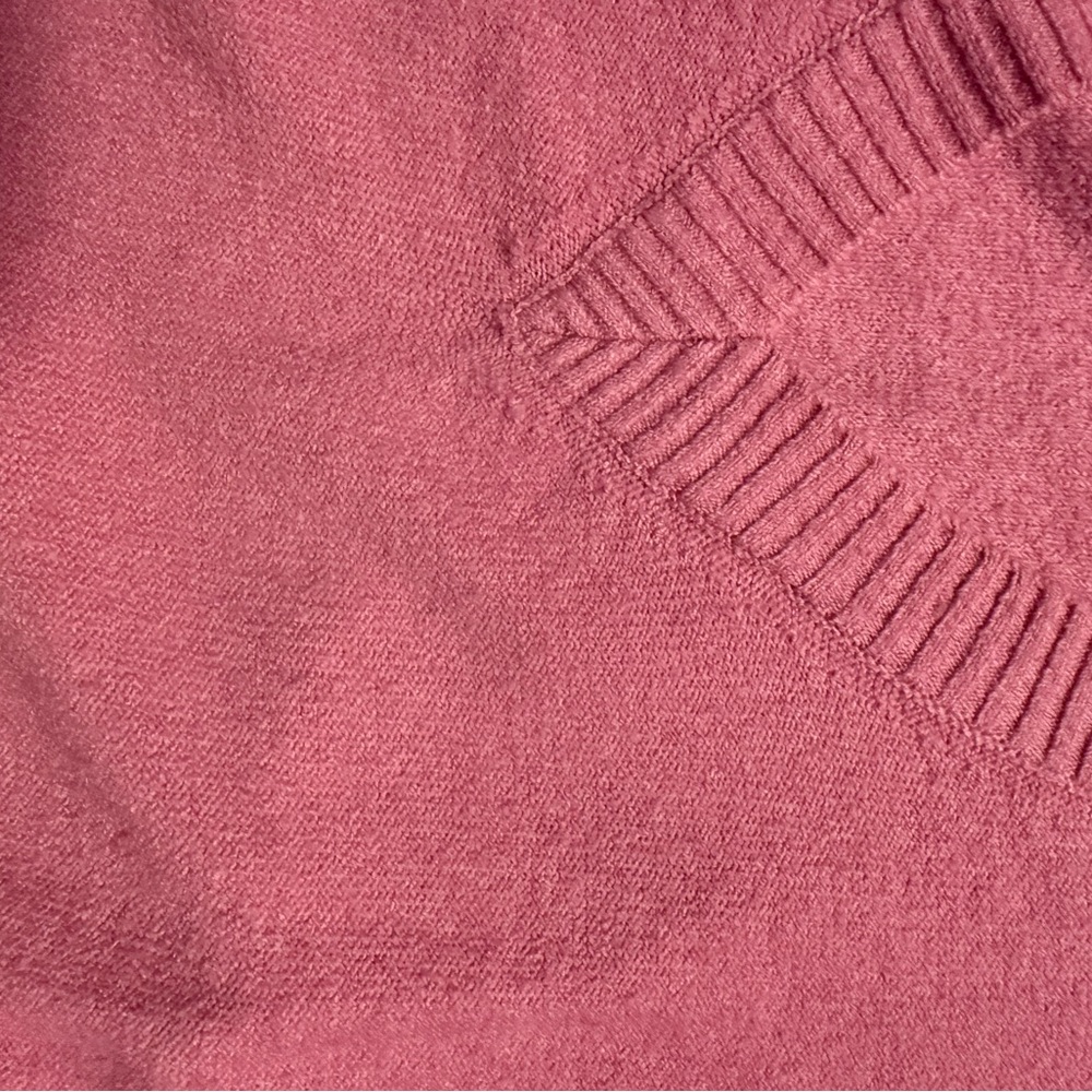 Pink Sweater - Picture 3 of 7